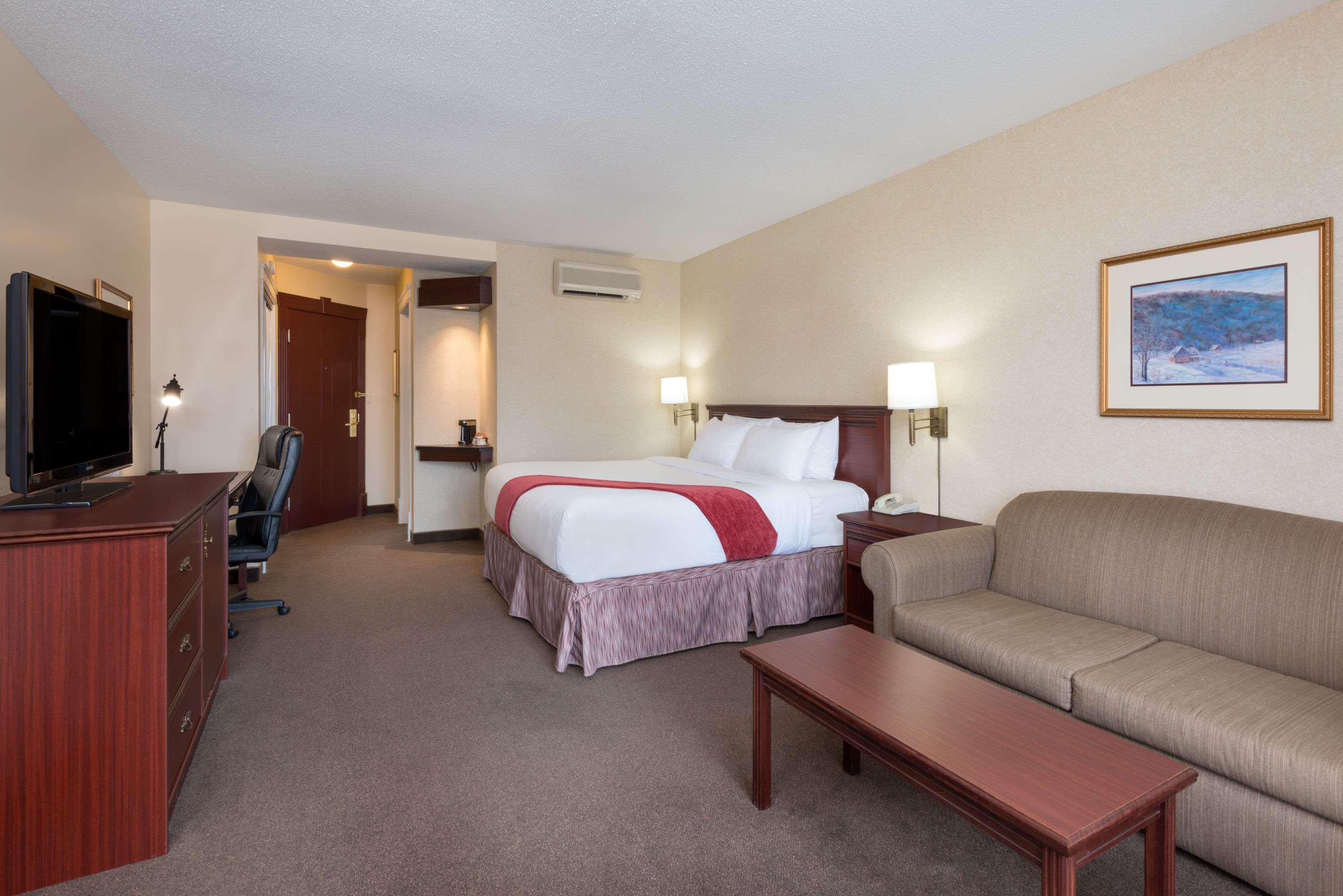 Ramada Plaza By Wyndham Gatineau/Manoir Du Casino Hotel Kültér fotó